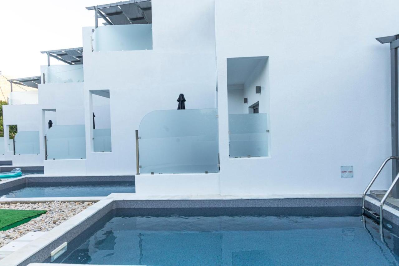 Skyros Blue Suites Εξωτερικό φωτογραφία