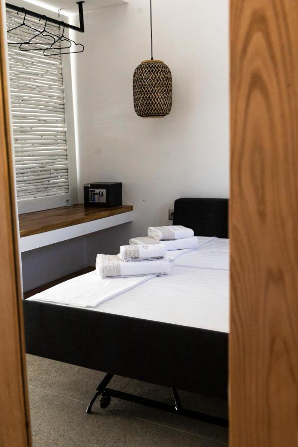 Skyros Blue Suites Εξωτερικό φωτογραφία