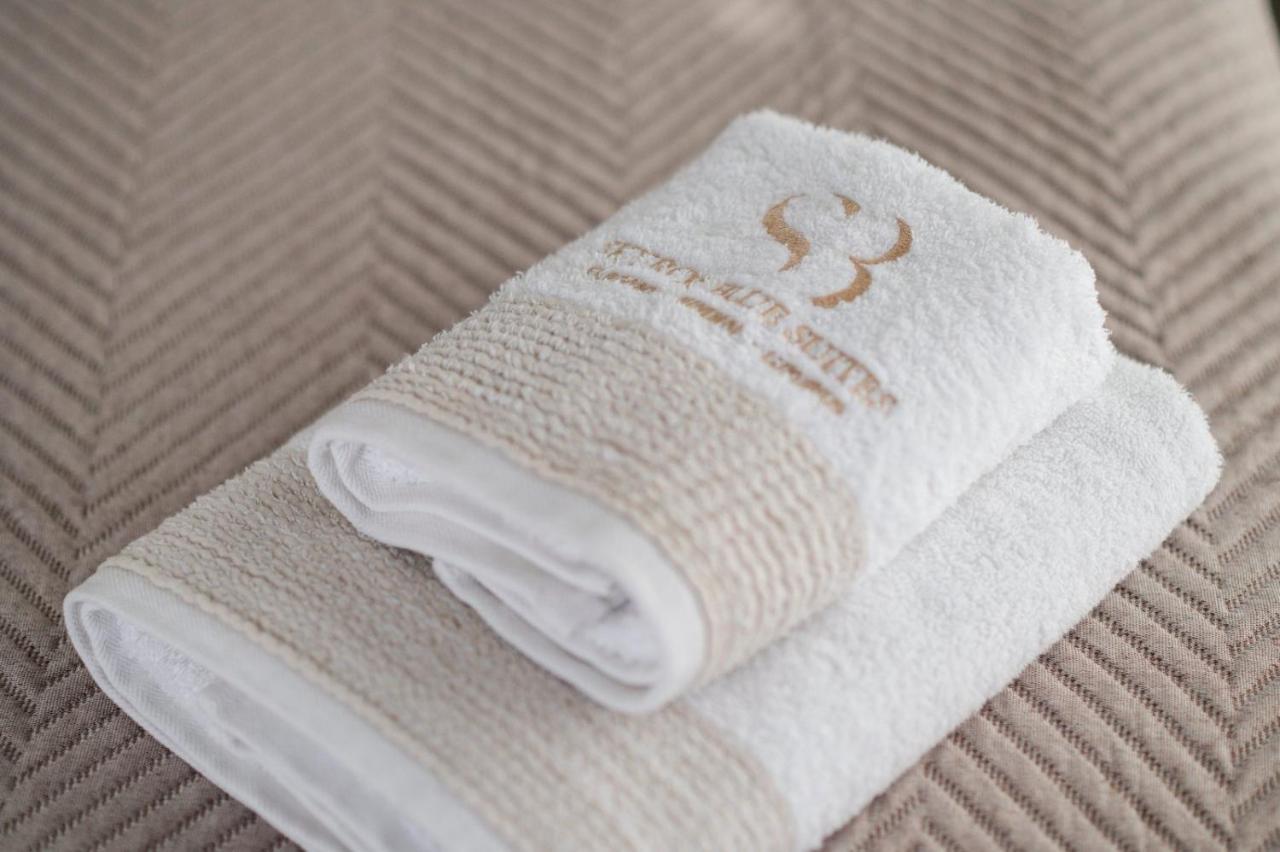 Skyros Blue Suites Εξωτερικό φωτογραφία