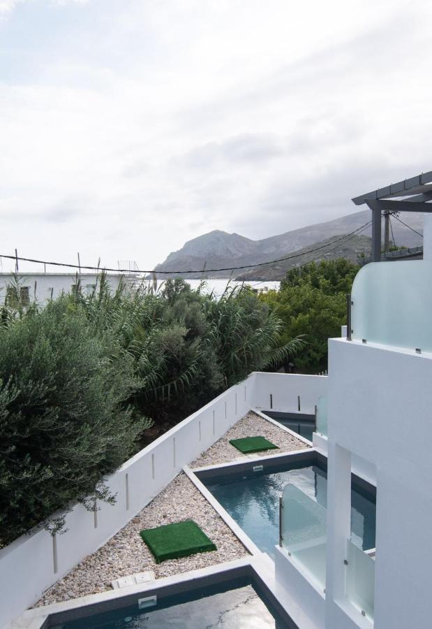 Skyros Blue Suites Εξωτερικό φωτογραφία